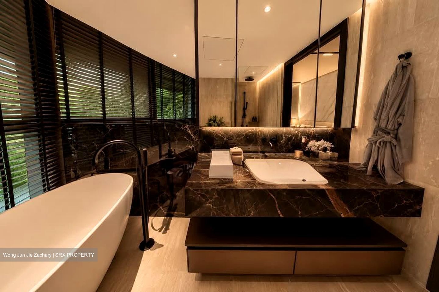 Shenton Way (D2), Condominium #596287571